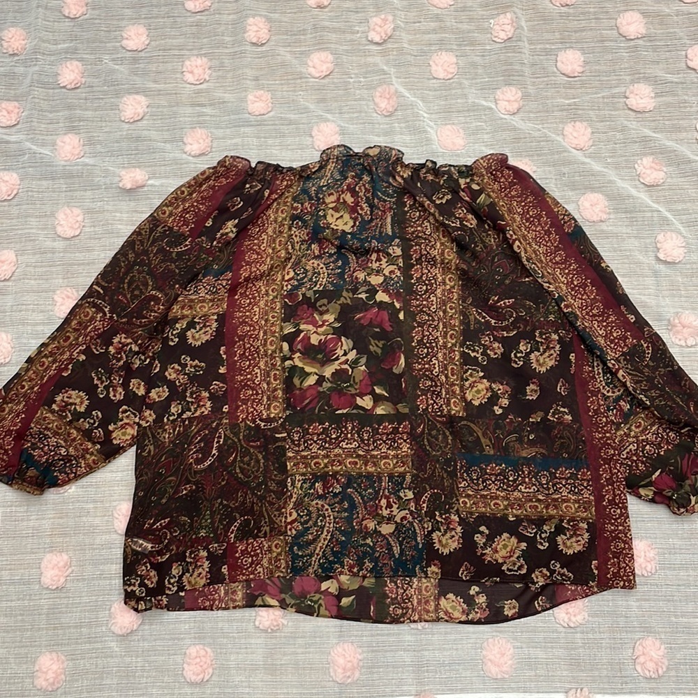 Plus size tops - Picture 7 of 7